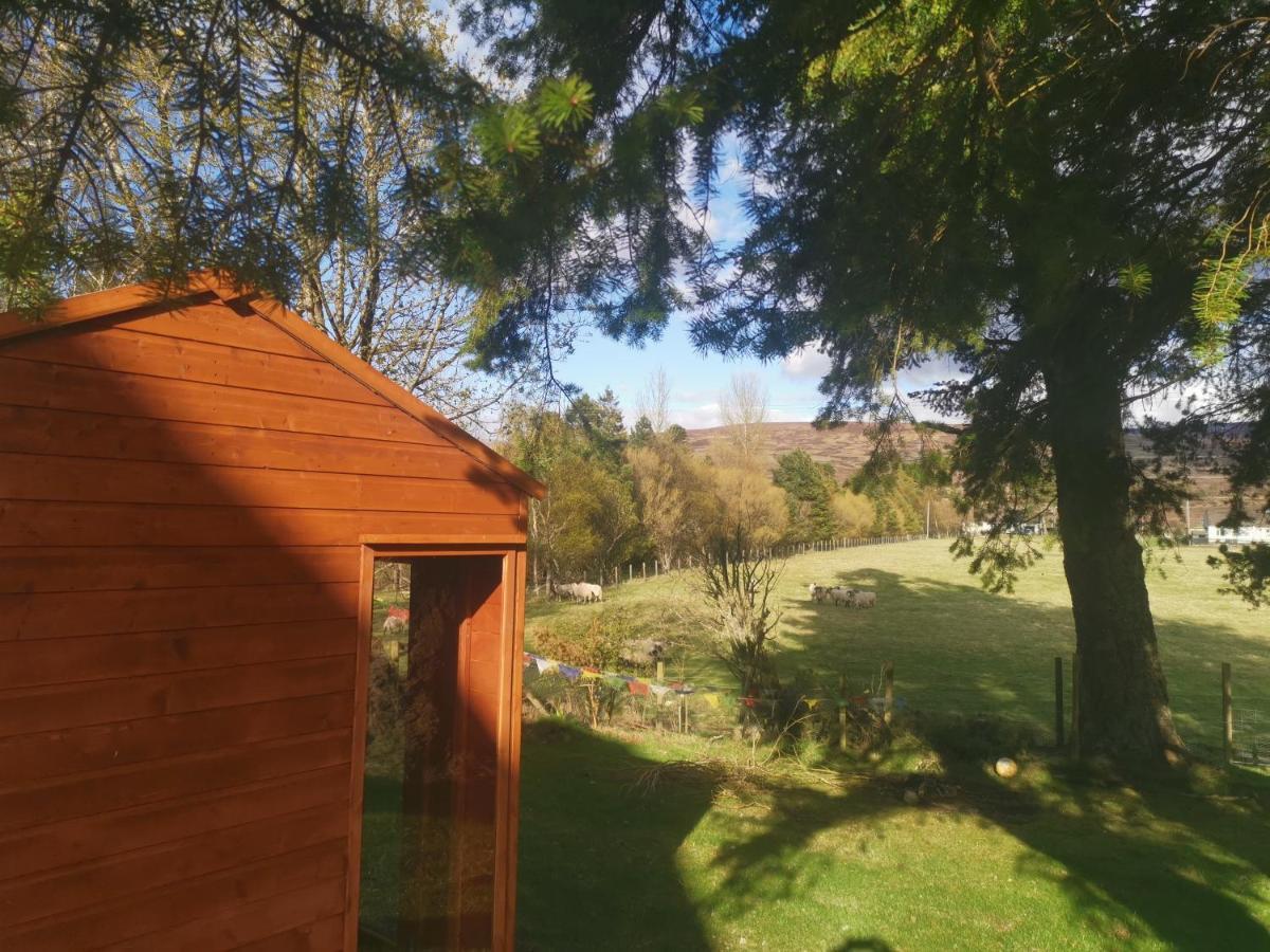 Dalwhinnie Old School Hostel Esterno foto