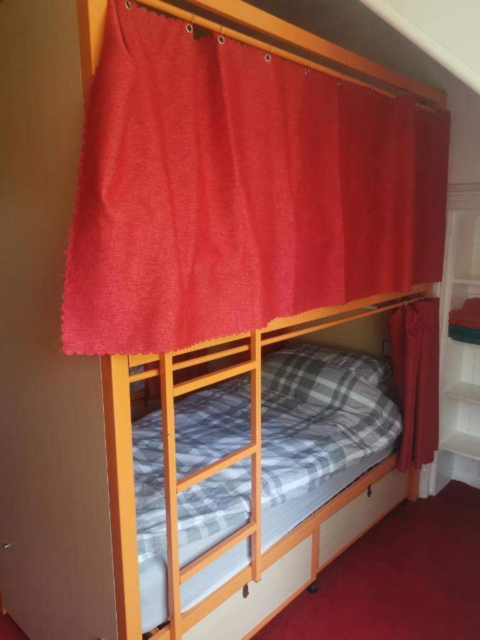Dalwhinnie Old School Hostel Esterno foto